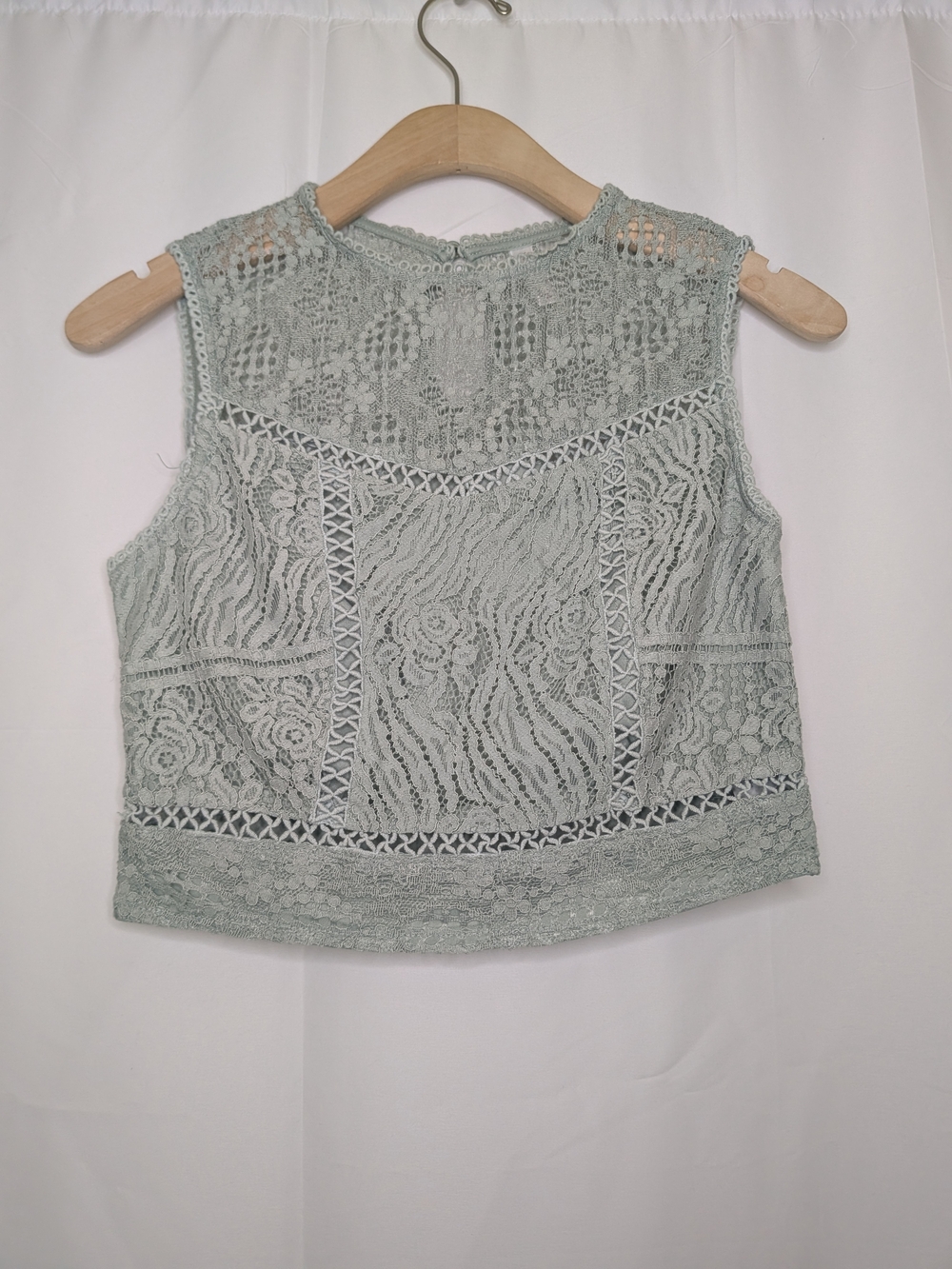 🔴5/$25 Xhilaration Light Blue Lace Crochet Crop Top